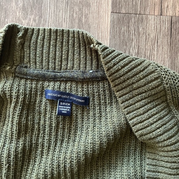 American Eagle Knit Olive Green Cardigan - Picture 2 of 2